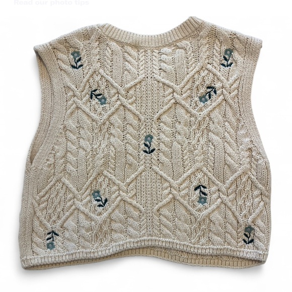 Zara Ivory Cable Knit Vest - Picture 2 of 3